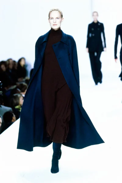 Look 7